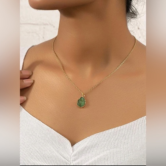 Geometric Pendant Necklace - Picture 2 of 5